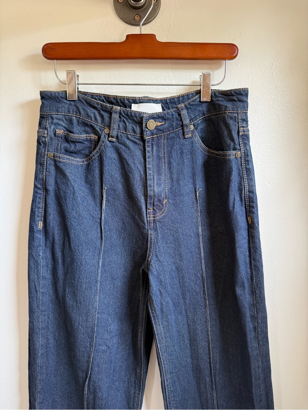 Habitual Straight-Leg Dark Wash Blue Jeans size 6 - 28 - Picture 3 of 10